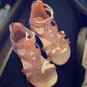 ❗️⚠️Donating Sunday! 📦❗️